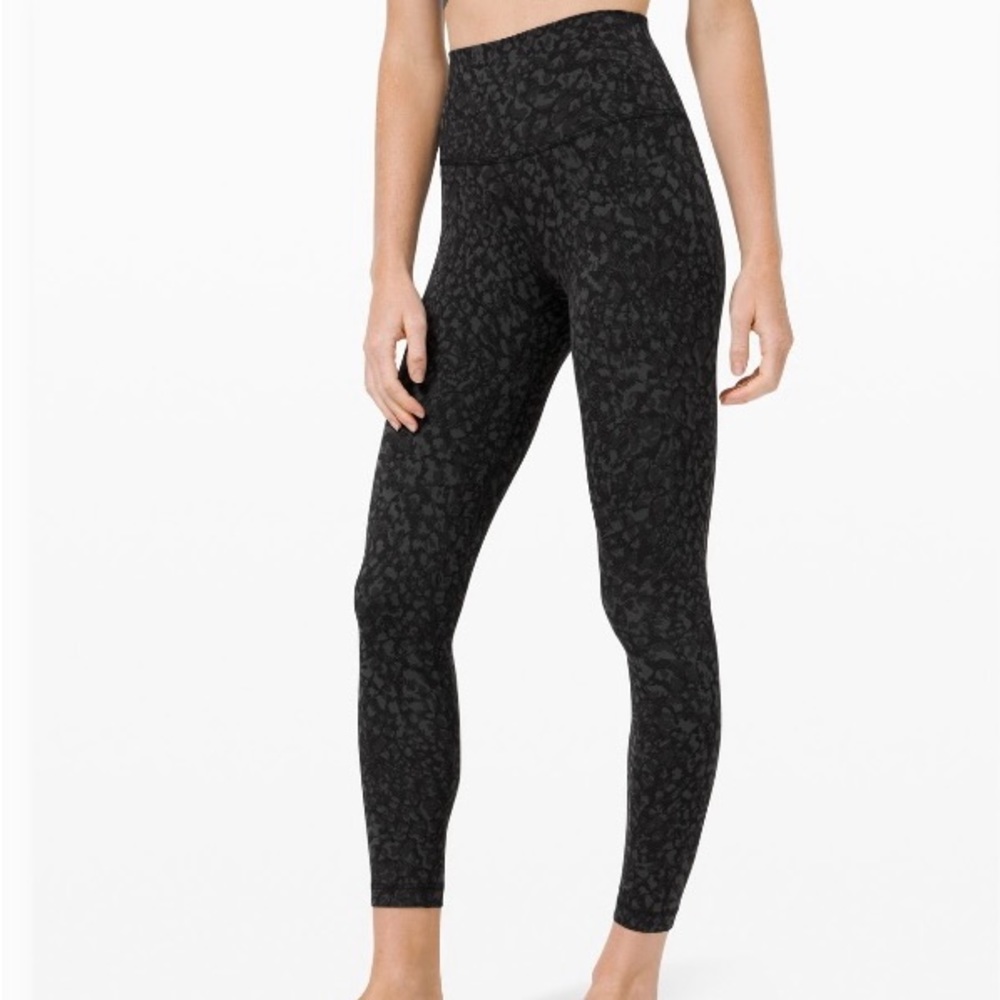 Lululemon Align high rise 25”